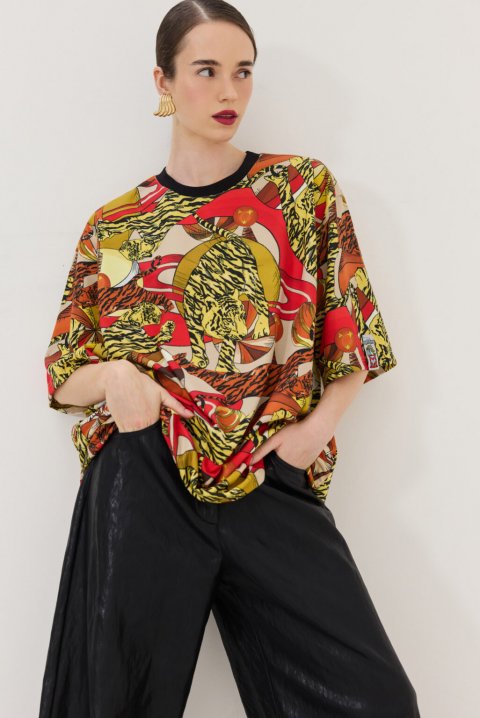 t-shirt Hemithea