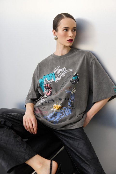 t-shirt Hemithea